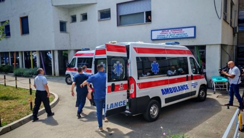 ДАНИЛО (8) СЕ ПРОБУДИО ИЗ КОМЕ: Дечак тешко повређен у саобраћајној несрећи код Котора, пребачен у Ниш на даље лечење