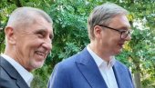 УЗ ДОМАЋИНСКУ ТРПЕЗУ ДО ЈОШ ЧВРШЋИХ ВЕЗА:  Вучић приредио вечеру Андреју Бабишу у част  (ВИДЕО)