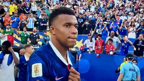MBAPE STAO UZ MIGRANTE: Burne reakcije zbog Seute
