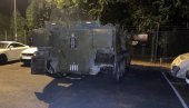 HAOS U VOJNOJ BAZI U BRITANIJI: Pijani vojnici ukrali oklopno vozilo i gazili automobile (VIDEO)