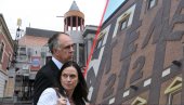 Buletova žena smenjena, imenovan novi direktor Ateljea 212