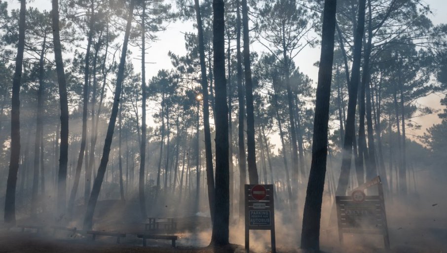 ALARMANTNO OKO ATINE: Vlasti pozivaju na evakuaciju bez odlaganja