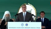 PREDSEDNIK VUČIĆ URUČIO SABLJE NAJBOLJIM POTPORUČNICIMA: Svečanost povodom promocije najmlađih oficira Vojske Srbije
