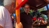 PREDSEDNIK SA NARODOM: Vučić u Drežniku
