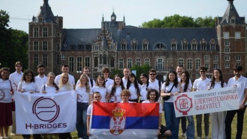 У ДРУШТВУ НАЈБОЉИХ: Тим студената ЕТФ успешан на међународном такмичењу