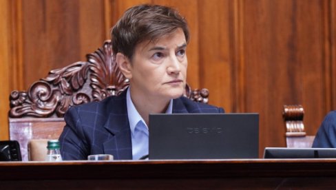 ZAMISLITE DA OVAKVU BUDALU IMATE KAO MINISTRA U VLADI Brnabić postavila ministra odbrane BiH na mesto (FOTO)