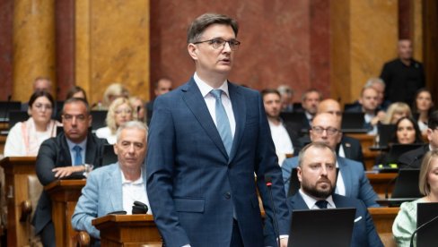 VREĐAO RADENOVIĆA, A BLOKADERI SE CEREKALI Jovanov raskrinkao Parandilovića