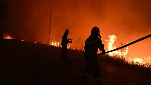 GORI ALBANIJA: Vatrena stihija hara planinom