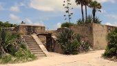 ТРЕГЕДИЈА НА ЛЕТОВАЊУ: Млада девојка (20) пала са тврђаве током излета и преминула (ФОТО)