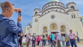 SRBIJA OBARA REKORDE U BROJU TURISTA: Kakvi bi tek rezultati bili da dve godine nije bilo terora blokadera?