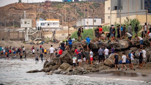 RASTE BROJ MRTVIH MIGRANATA U SEUTI: U španskoj enklavi raspoređene portugalske i danske policijske snage