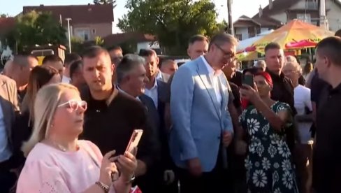 ВУЧИЋ У СВРЉИГУ: Председник Србије посетио Белмужијаду
