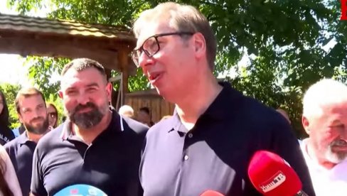 VUČIĆ POVUKAO POTEZ ZA SPAS SRPSKIH SELA: Lekarima u ruralnim područjima veće plate i do 20 odsto