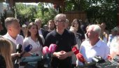 VUČIĆ NA JUGOSITOKU SRBIJE: Predsednik u poseti selu Temska (VIDEO)