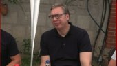 ПРЕДСЕДНИК ОБИШАО ТЕМСКУ И БАБУШНИЦУ: Вучић разговарао са народом, најавио значајну помоћ мештанима (ВИДЕО)