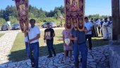 NA PRAZNIK VISOKOG DESPOTA STEFANA: Na Mačkovom kamenu liturgija i slava (FOTO)