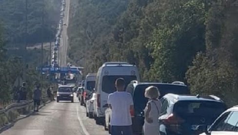 GUŽVE NA GRANIČNIM PRELAZIMA: Hercegnovske prelaze 1.avgusta prošlo više od 41.000 putnika