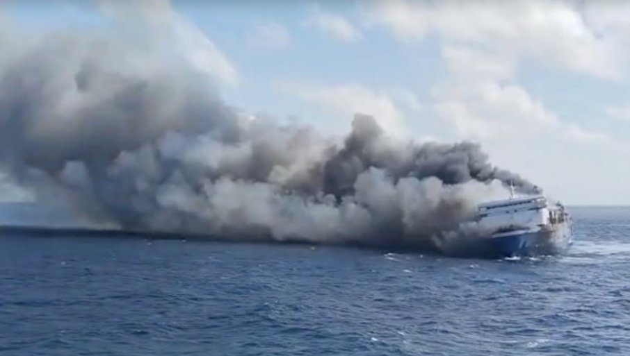 VATRA "PROGUTALA" TRAJEKT: Više od 40 osoba nestalo, ima mrtvih (FOTO/VIDEO)