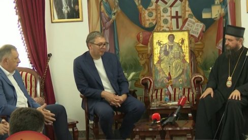 VUČIĆEVA SNAŽNA PORUKA IZ MANASTIRA RMANJ: Da nam nema ovakvih svetinja, ne bi nam ni to malo ljudi opstalo
