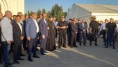 ВУЧИЋ ПОРУЧИО: Где год наш народ живи, наша је обавеза да будемо уз њега