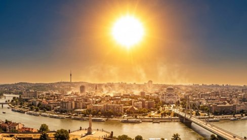 BEOGRAD NAJTOPLIJI, ŽIVA IDE KA 40 STEPENI: Upaljen crveni meteoalarm, a u ovim delovima Srbije se može disati