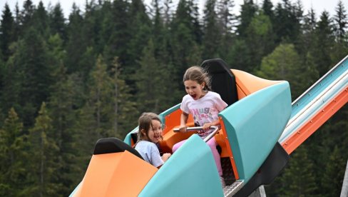 Dok gradovi beleže i do +40°C, Jahorina nudi osveženje i 50% popusta (FOTO)
