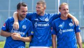 DIJAMANT NE MRDA NIGDE: DŽeko produžio ugovor sa Šalkeom