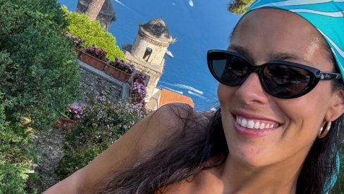 ANA IVANOVIĆ PRONAŠLA SAVRŠENU HALJINU ZA PAKLENE VRUĆINE: NJen stajling za dan u Ravelu je sva inspiracija koju tražite (FOTO)