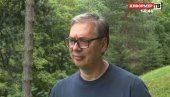 PROTIV MENE VODE KAMPANJU 12 GODINA Vučić o provokaciji sa ratnim zastavama BiH: Neću da se pravdam što sam išao na ognjište predaka