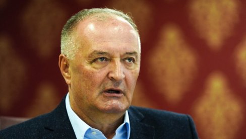 ХЕЛЕЗ РАСПИРУЈЕ МРЖЊУ И ОТВАРА СТАРЕ РАНЕ: Министар одбране БиХ злоупотребљава Младићеву смрт за напад на Србију и Републику Српску