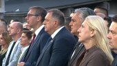 OBELEŽAVANJE DANA SEĆANJA NA ŽRTVE ZLOČINAČKE AKCIJE OLUJA U MRKONJIĆ GRADU Patrijarh Porfirije: Nećemo tražiti nove reči, istina je ista