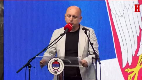 КНЕЖЕВИЋ СНАЖНИЈИ ОД ТОГА КОЛИКО МУ ДАЈУ! Вучић: За мене је важно да Србија зна шта јој мисли Црна Гора