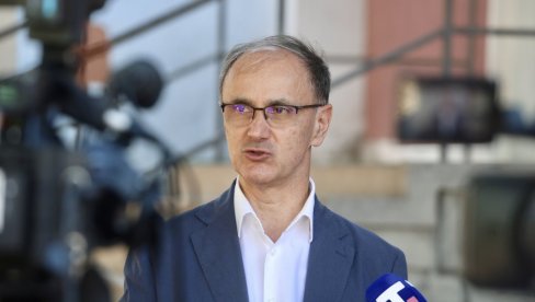 VLADA SRBIJE DEMANTUJE KONAKOVIĆA: Zahtev za Macutov let poslat 11. septembra, suprotne tvrdnje zlonamerne
