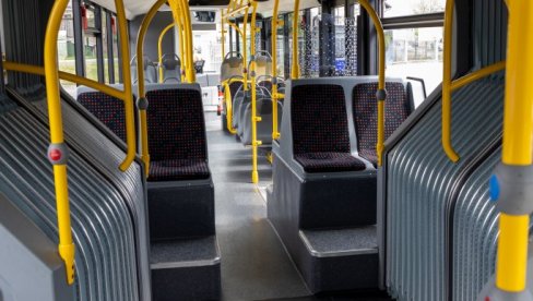 BUS SAMO ZA MIGRANTE: U Italiji bura oko besplatnog prevoza za đake