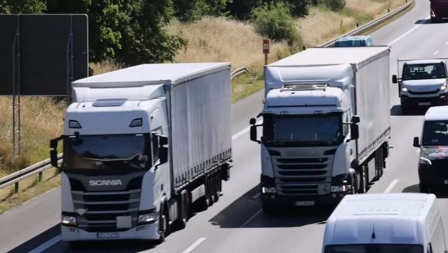 NEMAČKA UVODI NOVO PRAVILO: Bez kamiona na putevima nedeljom, evo i zašto