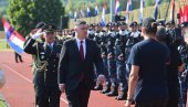 ПОРУКЕ МРЖЊЕ И РЕВИЗИЈЕ ИЗ КНИНА Пленковић слави Олују, Милановић открио улогу Америке