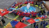NAŠ VIKTOR ISPLOVIO ZA ARKTIK: Ekspedicija u kojoj učestvuje srednjoškolac iz Srbije iz Murmanska krenula na Severni pol
