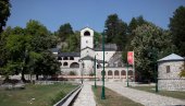 MITROPOLIJA PREKINULA ĆUTANJE: Litije su sačuvale SPC – nećemo dozvoliti prekrajanje istine