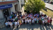 ЈАКИ САМО НА РЕЧИМА: Блокадери најавили долазак у Богатић да одмере снаге са активистима СНС, али је страх одрадио своје (ФОТО/ВИДЕО)