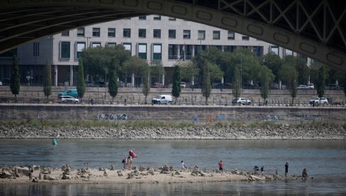 DUNAV OTKRIO TAJNU STARU 80 GODINA: Evo šta je izronilo iz mulja