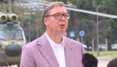 ПОШЛИ СТЕ СА ИСТИМ ЦИЉЕМ, ДА СПАСЕТЕ НАШЕ ПРИЈАТЕЉЕ: Вучић сачекао српске хероје после борбе са паклом у Шпанији