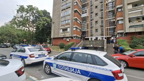 ODREĐEN PRITVOR SINU KOJI SE SUMNJIČI DA JE MUČKI UBIO MAJKU: Detalji horora na Novom Beogradu, nesrećnoj ženi nije bilo spasa