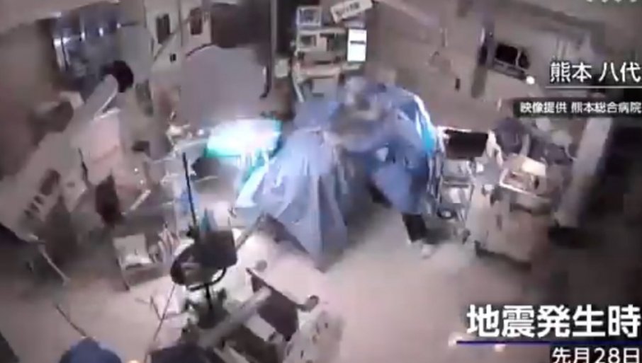 U SRED OPERACIJE UDARIO ZEMLjOTRES Neverovatan snimak: Lekari leteli po sali, o reakciji hirurga svi pričaju (VIDEO)