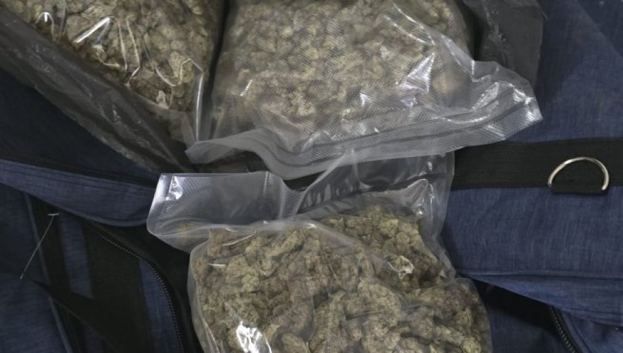 U GEPEKU VOZIO KANABIS: Optužnica za 10 kilograma droge u Barajevu