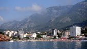 KATASTROFA: U Sutomoru ima vode samo nekoliko sati dnevno - i to popodne! Turisti prete odlaskom, lokalci besni na vlasti