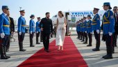 ЗЕЛЕНСКИ У БЕОГРАДУ: Прве речи украјинског председника по слетању