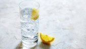 ДА ЛИ ЈЕ ЗДРАВА КИСЕЛА ВОДА? Током лета је посебно волимо