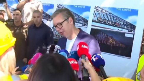 PRIŠTINA I BLOKADERI NA APARATIMA! Vučić: Juče me pitali što nisam sa Zapadom, a danas im smeta što je došao Zelenski