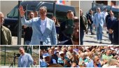 VUČIĆ U PRIJEPOLJU: Razgovara sa meštanima i rešava probleme (VIDEO)