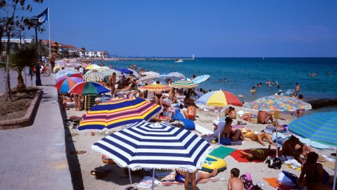 HITNO UPOZORENJE ZA TURISTE NA HALKIDIKIJU: Donete mere, ako ih ne poštujete platićete kaznu od 300 evra